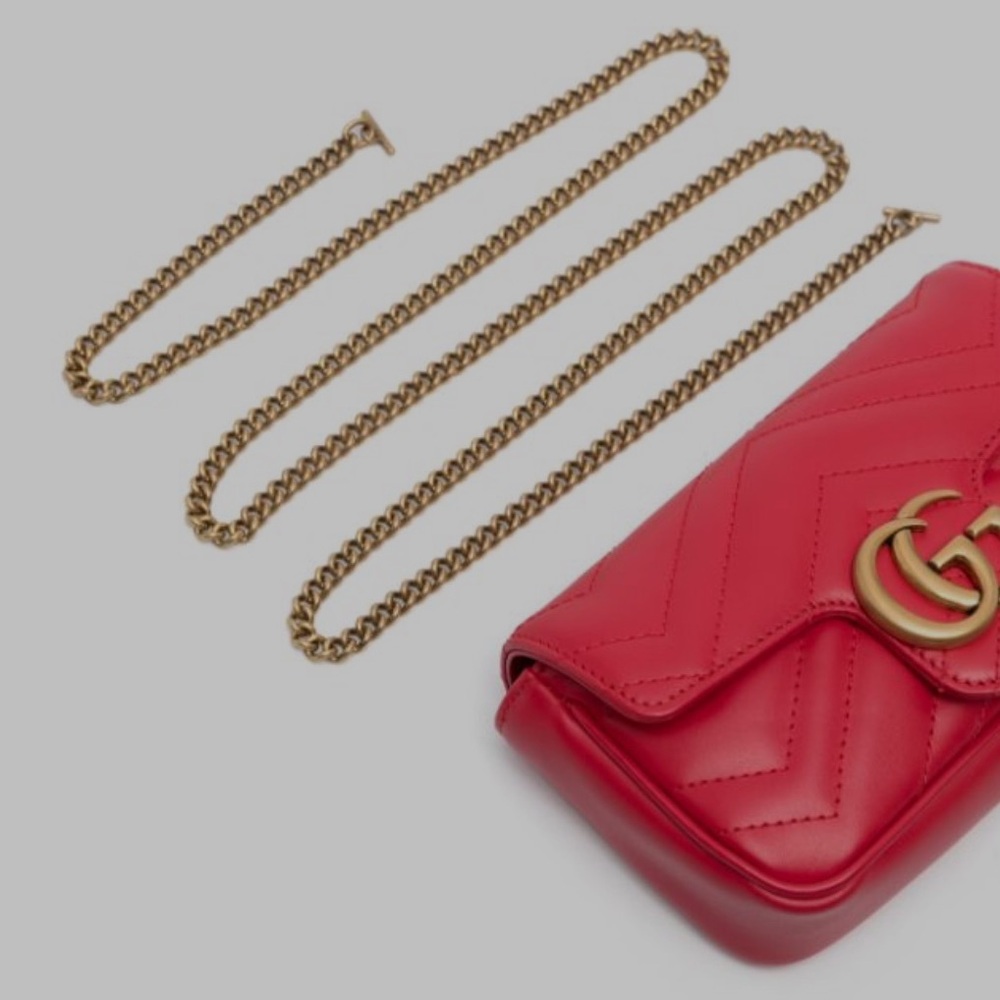 Gucci GG Marmont Mini Leather Crossbody Bag in Red - Picture 2 of 9